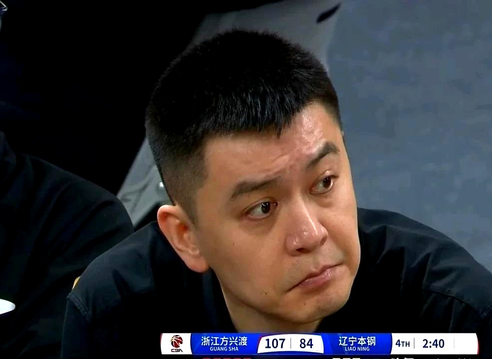 ayx官网太阳球员公开质疑裁判判罚尺度,引争议,公司自己.